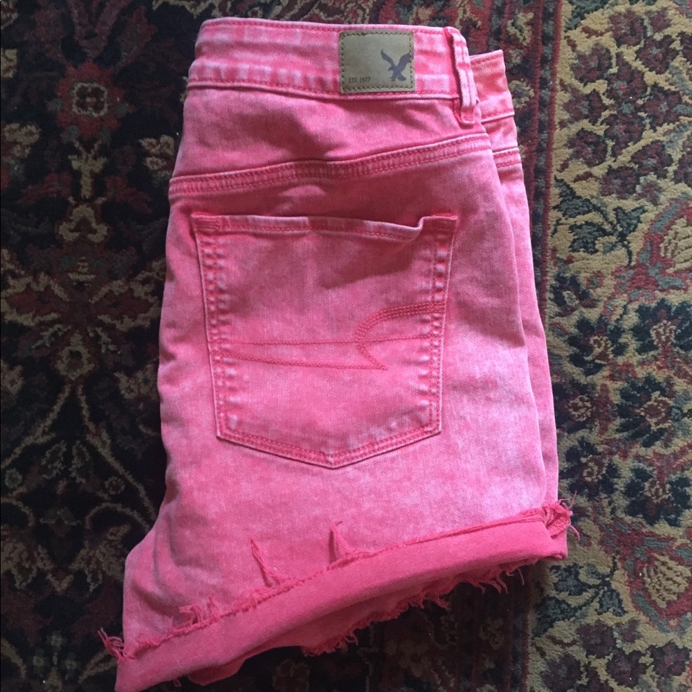 AMERICAN EAGLE high waisted red shorts NWOT
